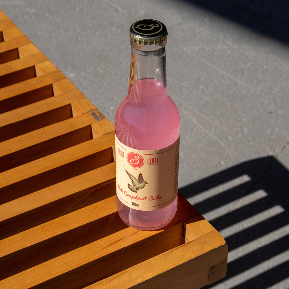 Three Cents Pink Grapefruit Soda 200 ml - Barkonsult Sweden