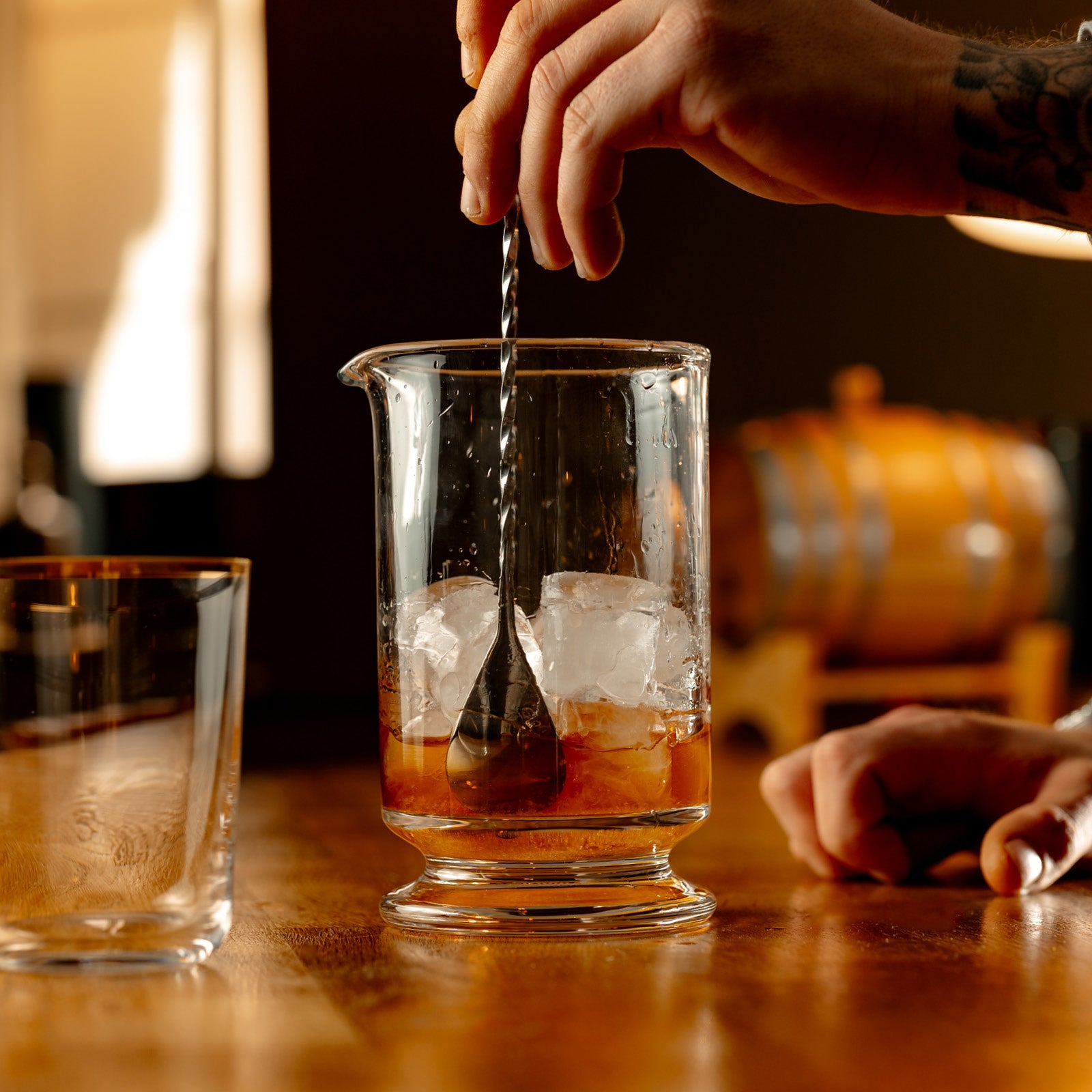 Urban Bar Calabrese Mixing Glass Foot 630 ml